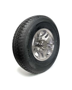 Pneu radial 235/85R16 12 plis LRF 3960 lbs Castle Rock et jante 16" 8 trous aluminium modèle-S5