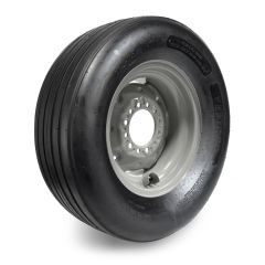 Pneu agricole 11L15 8 plis LRD tubeless 2530 lbs 66 km/h Fastrac et jante 15" x 8" 6 trous grise